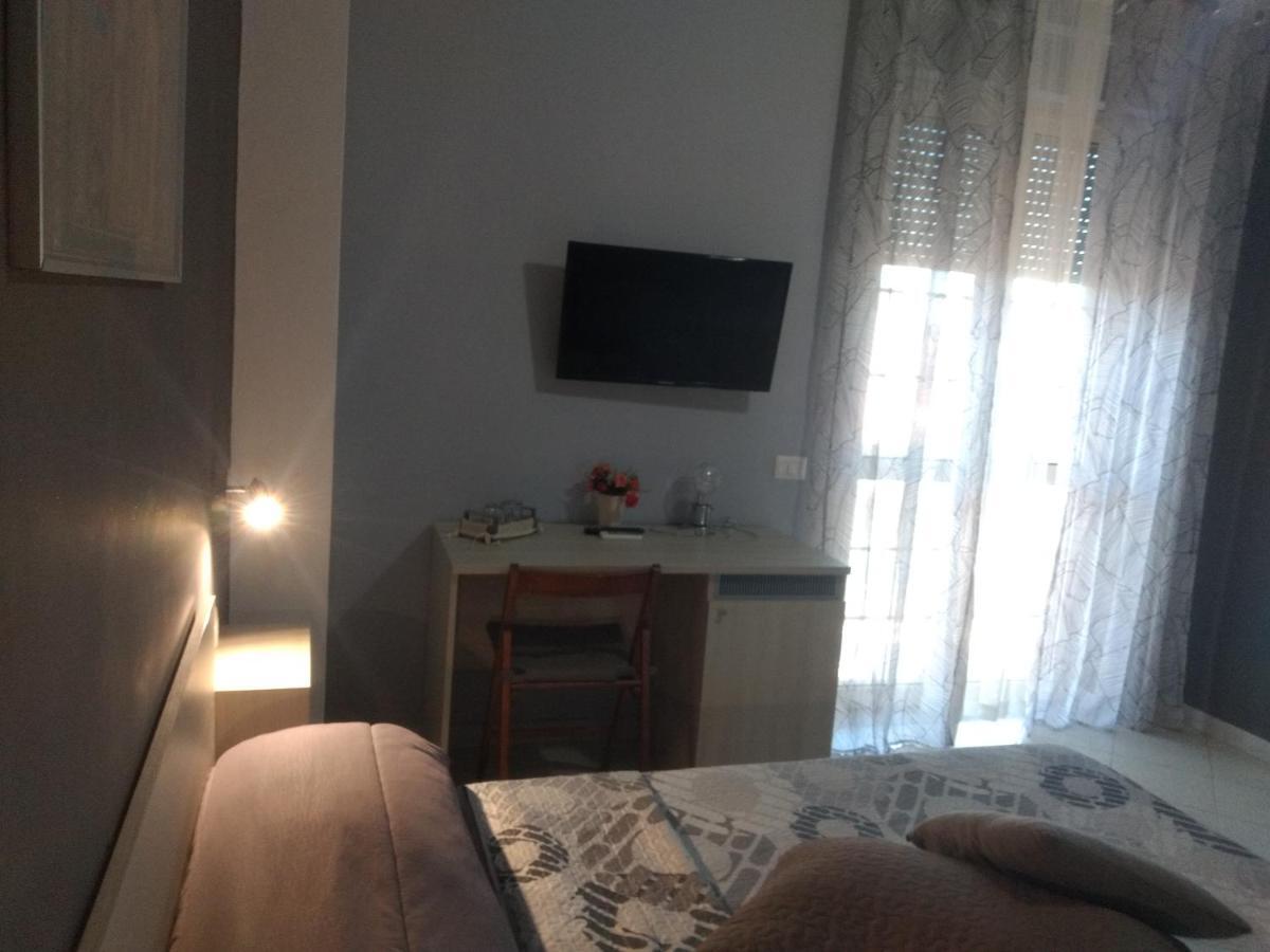 Little Hot@L Hotel Pompeia Exterior foto
